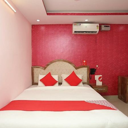 Oyo 18597 Satyam Hotel Meerut Exterior photo