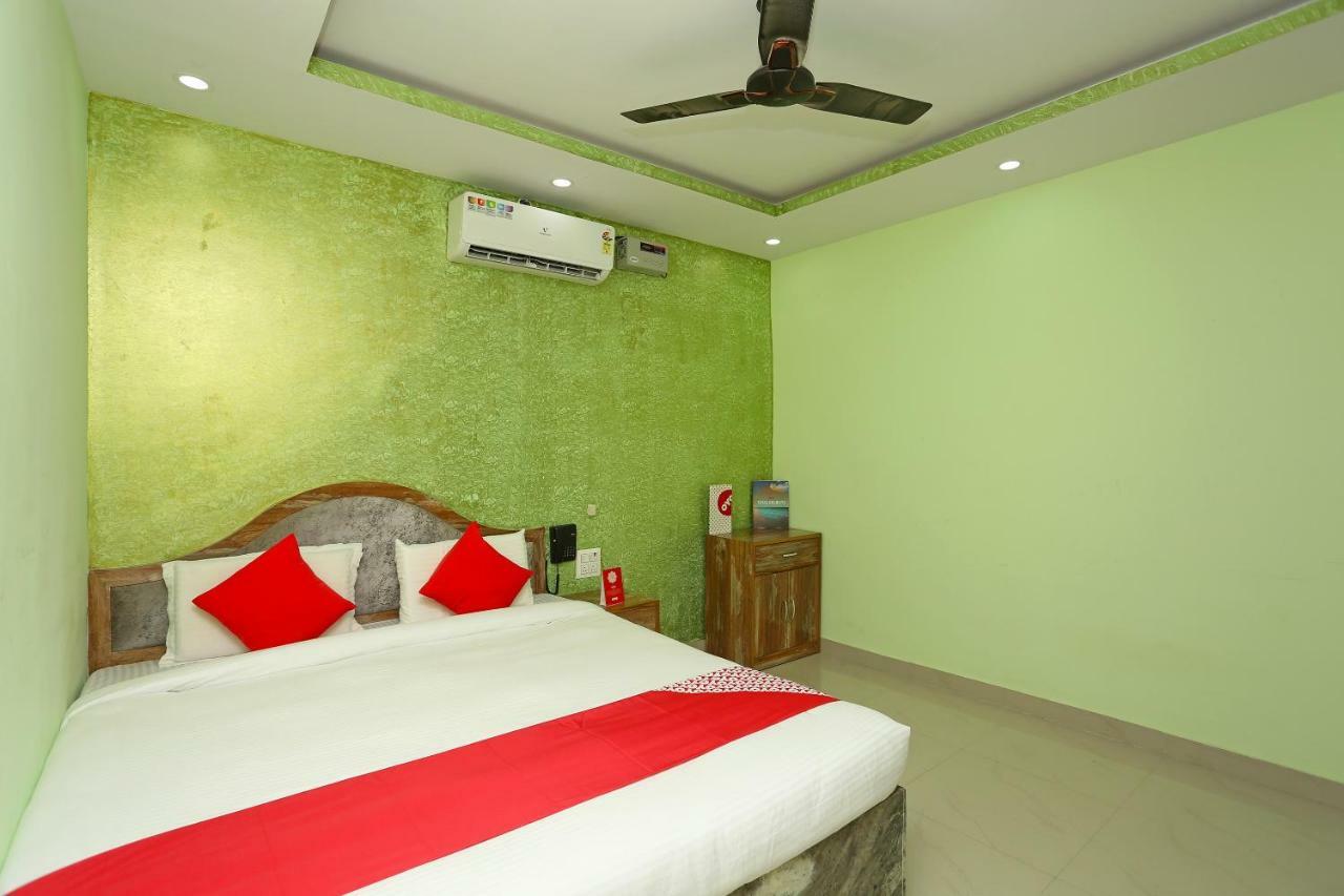 Oyo 18597 Satyam Hotel Meerut Exterior photo