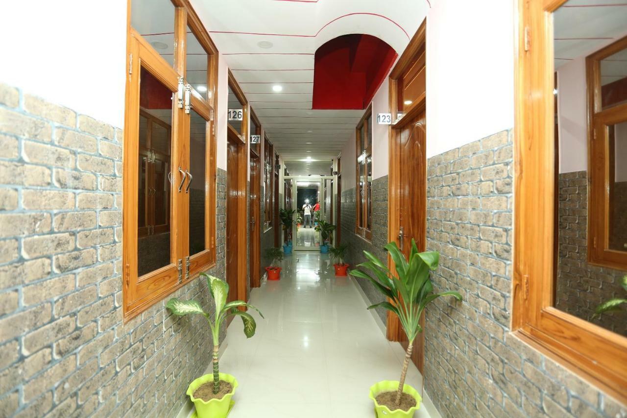 Oyo 18597 Satyam Hotel Meerut Exterior photo