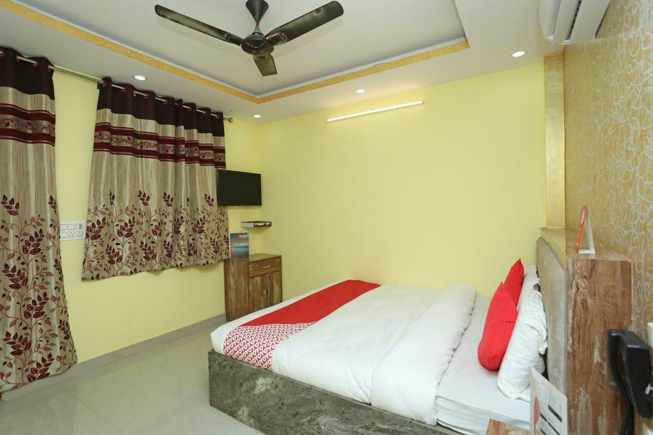 Oyo 18597 Satyam Hotel Meerut Exterior photo