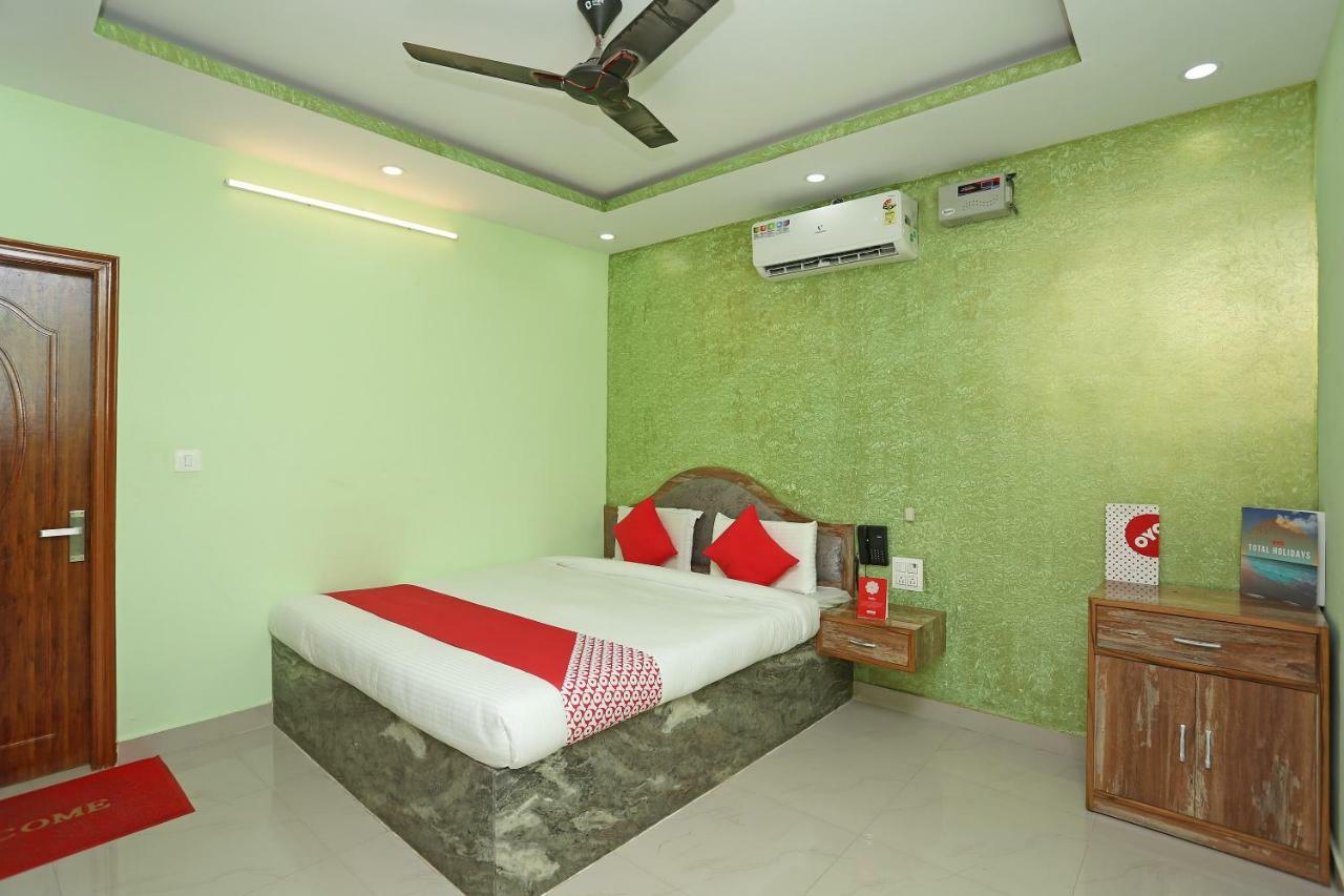 Oyo 18597 Satyam Hotel Meerut Exterior photo